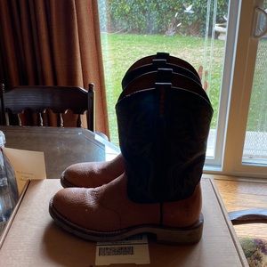 MENS ariat crepe soled cowboy boots with walking heel